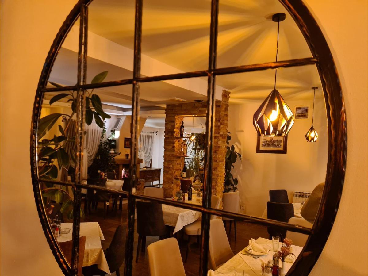 Garni Hotel Vir Vrnjačka Banja Kültér fotó