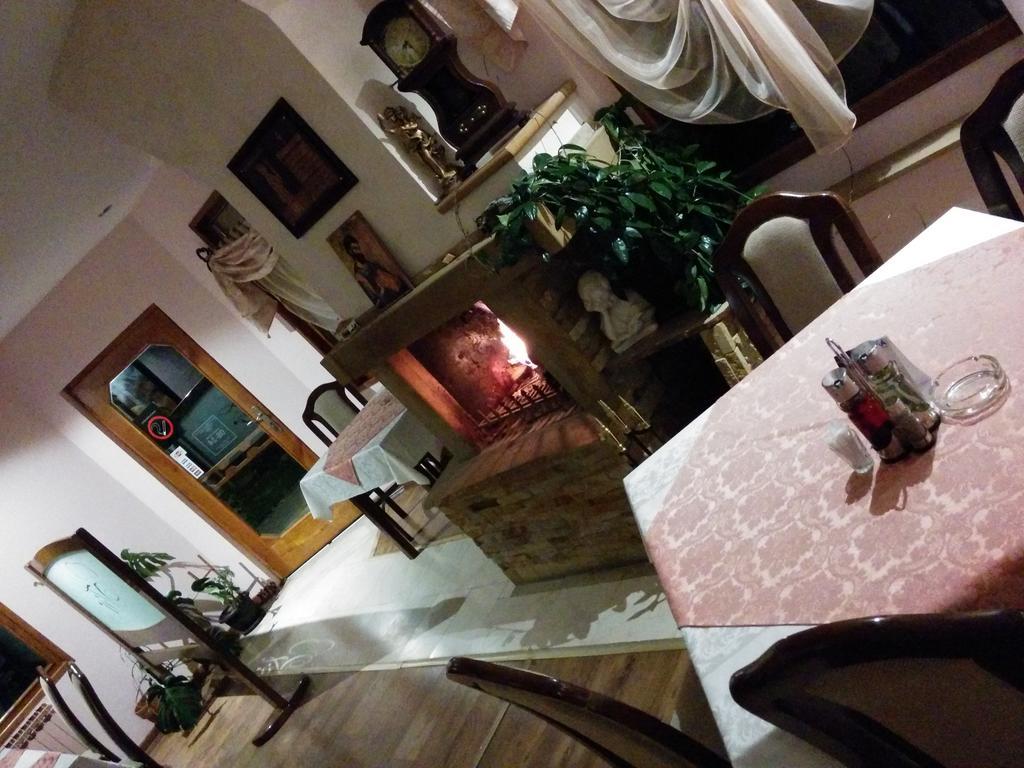 Garni Hotel Vir Vrnjačka Banja Kültér fotó